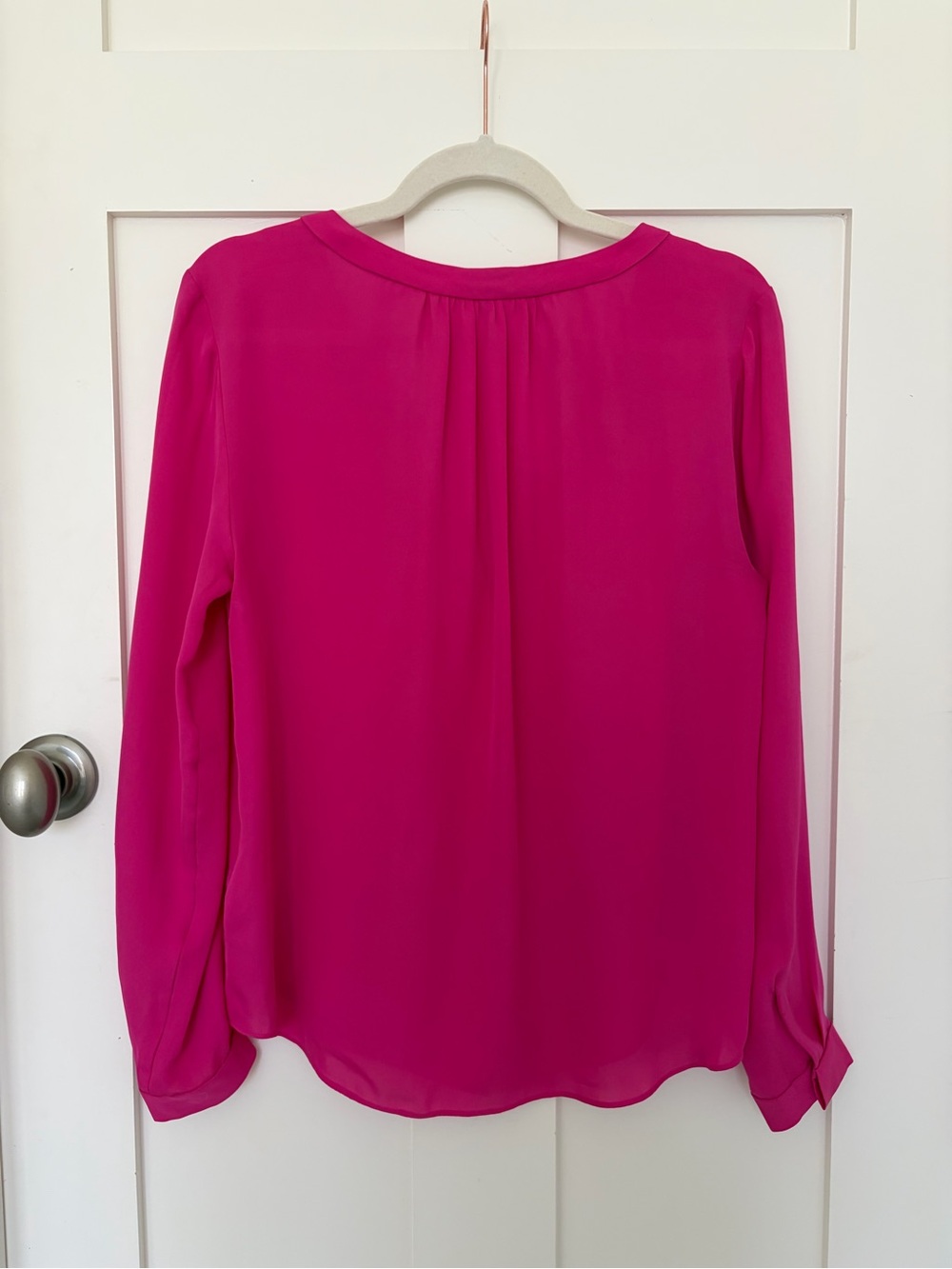 Aritzia Babaton Aritzia 100% Silk Blouse Magenta Pink SZ M - Picture 3 of 7